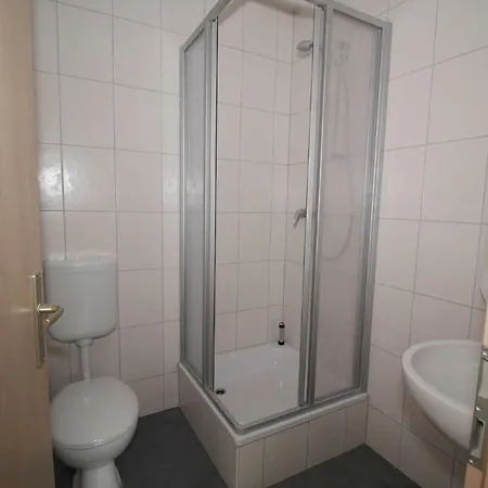 Kutterfisch Kajueten Direkt Im Stadthafen منزل للإقامة ساسنيتز